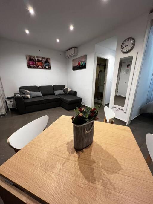 Great Apartment Close To Plaza De Torres Alicante Exterior photo